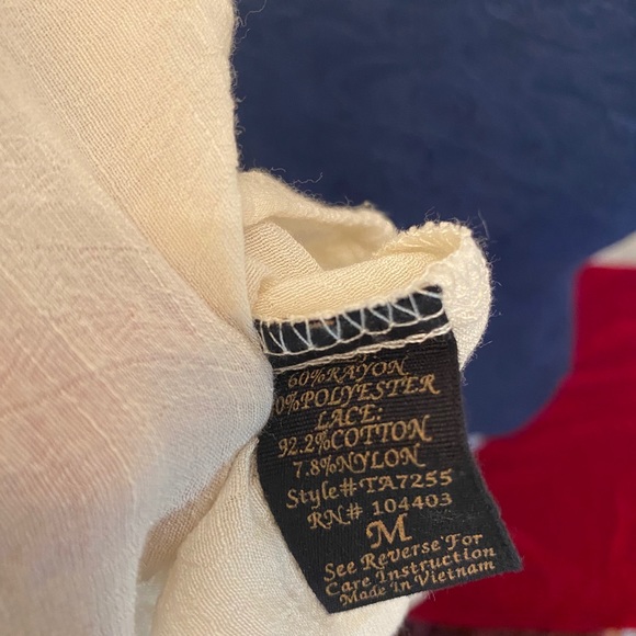 Mine Medium Western Lace Collar Top - Picture 7 of 7